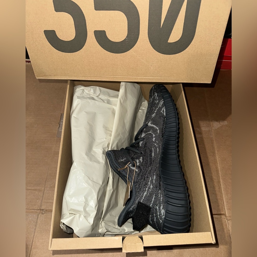 adidas Yeezy Boost 350 V2 MX Dark Salt size 11-11.5